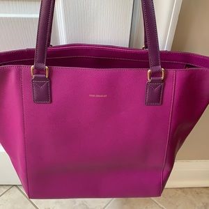 NWOT!!! Large Vera Bradley Tote